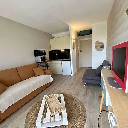 Renove Avec Terrasse Ct001-216 아파트 아그